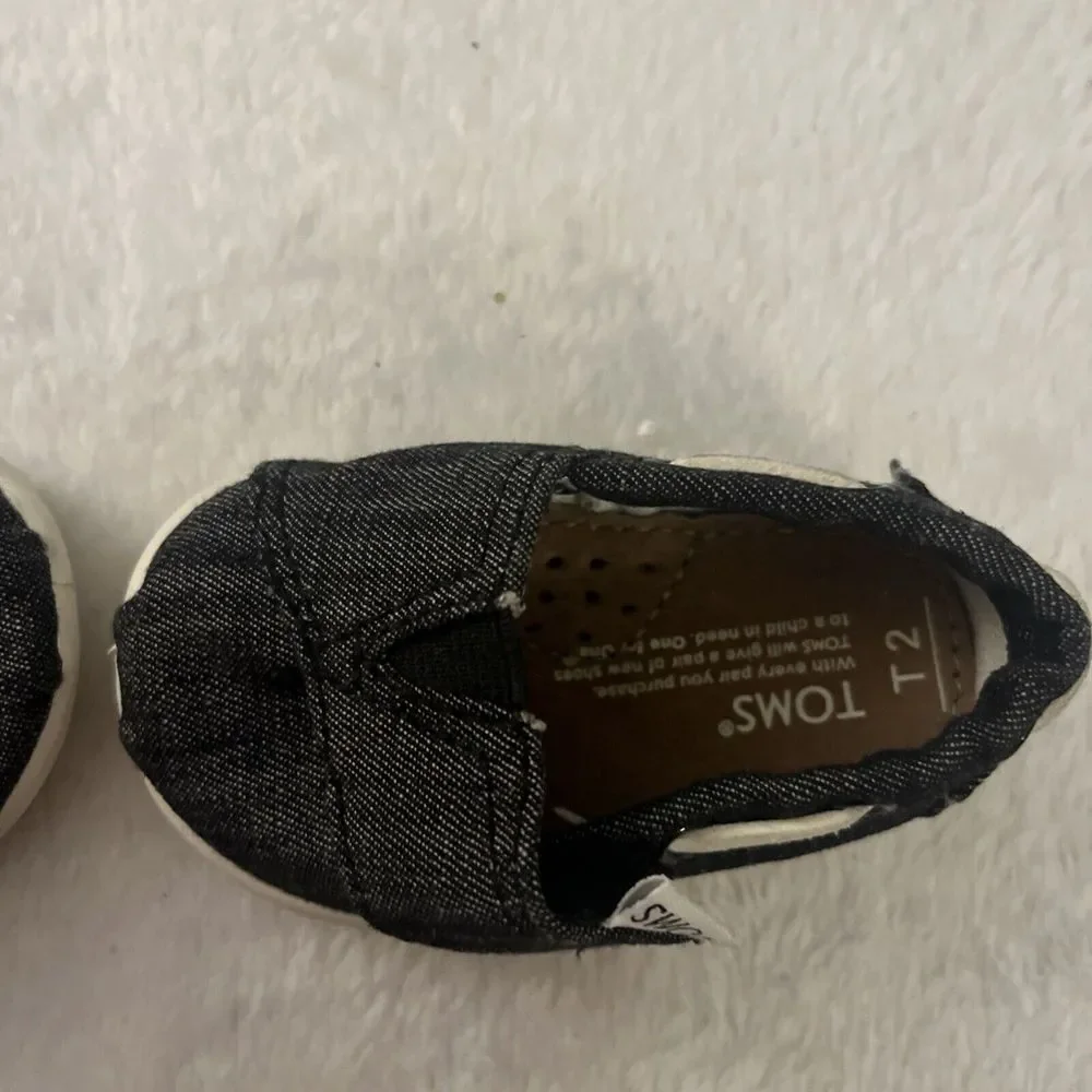 Toms Shoes Gray Grey Toddler‎ Size 2